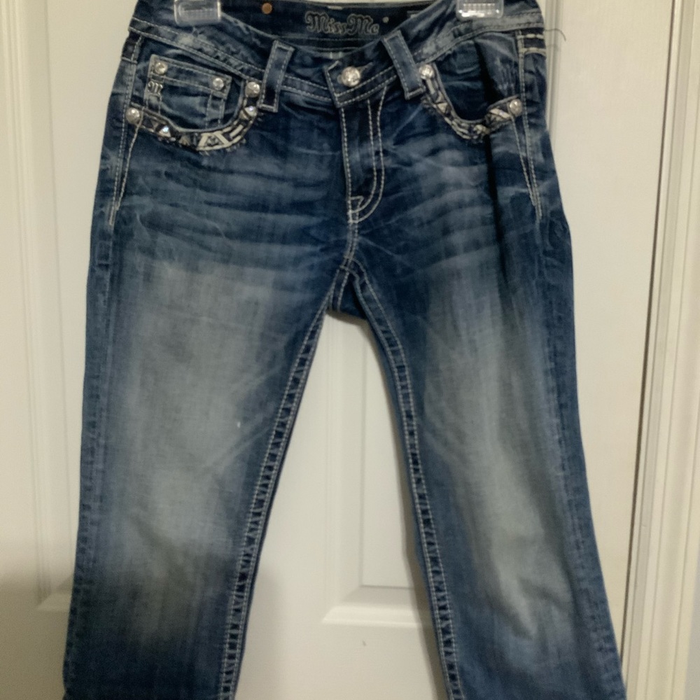 Miss Me crop jeans